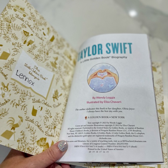 Taylor Swift Little Golden Book - Picture 3 of 5